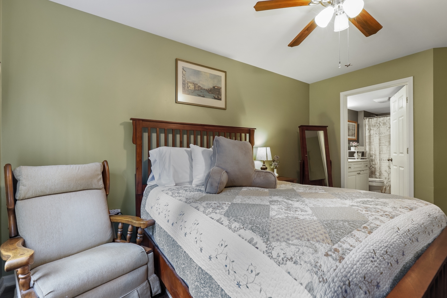 2803 Rutland Circle, Unit 102 Naperville, IL 60564 - Photo 8 of 15 Gallery Image 8