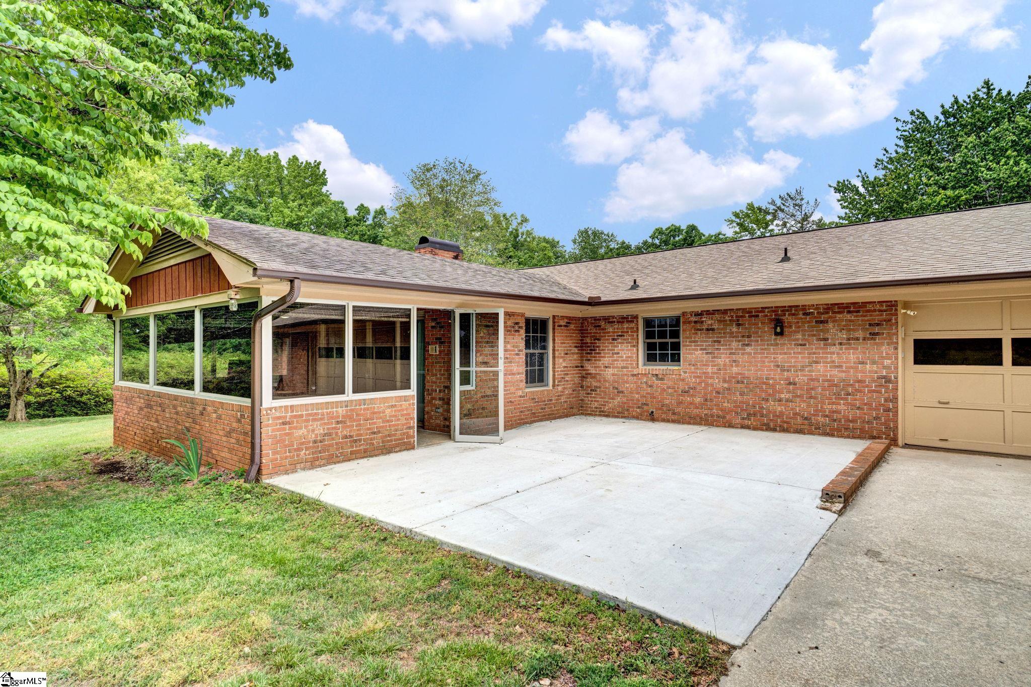 18 Patrol Club Road Greenville, SC 29609 - Photo 9 of 44 Gallery Image 9