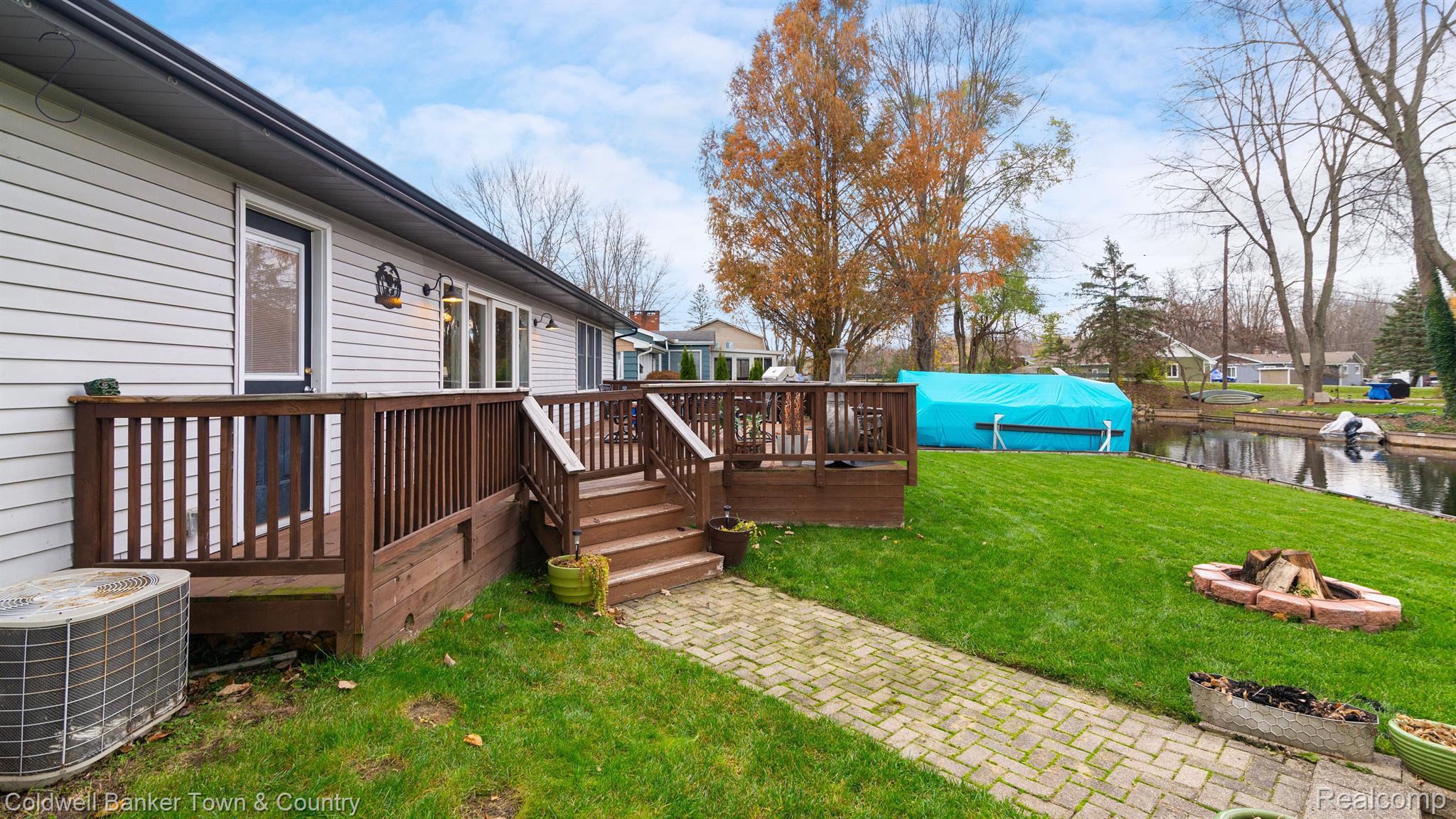 11727 Ridge Drive Pinckney, MI 48169 - Photo 39 of 46 Gallery Image 39