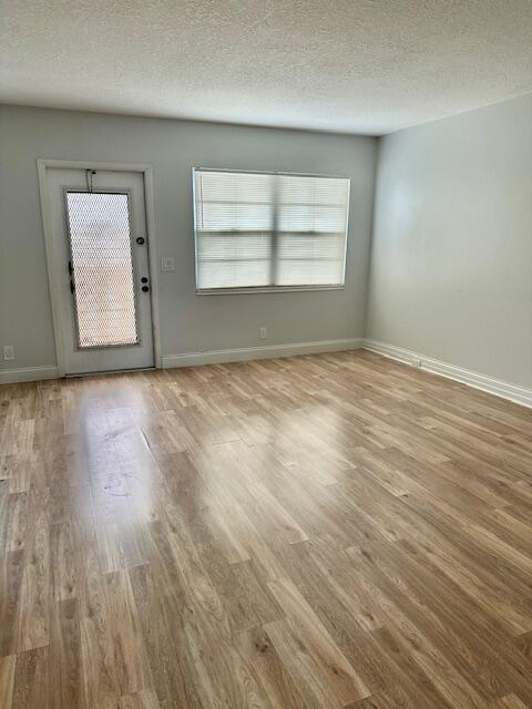 4067 Guildford East Boca Raton, FL 33434 - Photo 6 of 33 Living Area