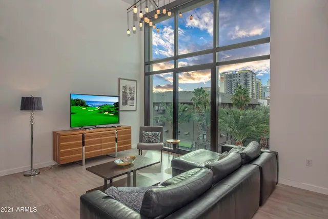 $3,995 | 100 West Portland Street, Unit 504, Phoenix, AZ 85003