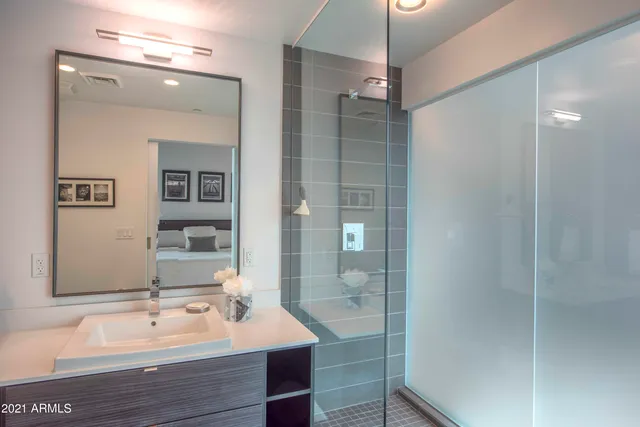 $3,995 | 100 West Portland Street, Unit 504, Phoenix, AZ 85003