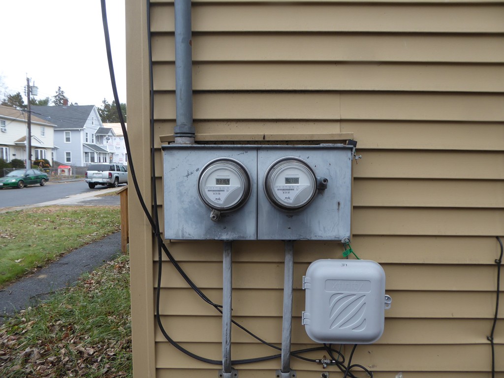 35-37 Miller Street Springfield, MA 01104 - Photo 3 of 28 Gallery Image 3