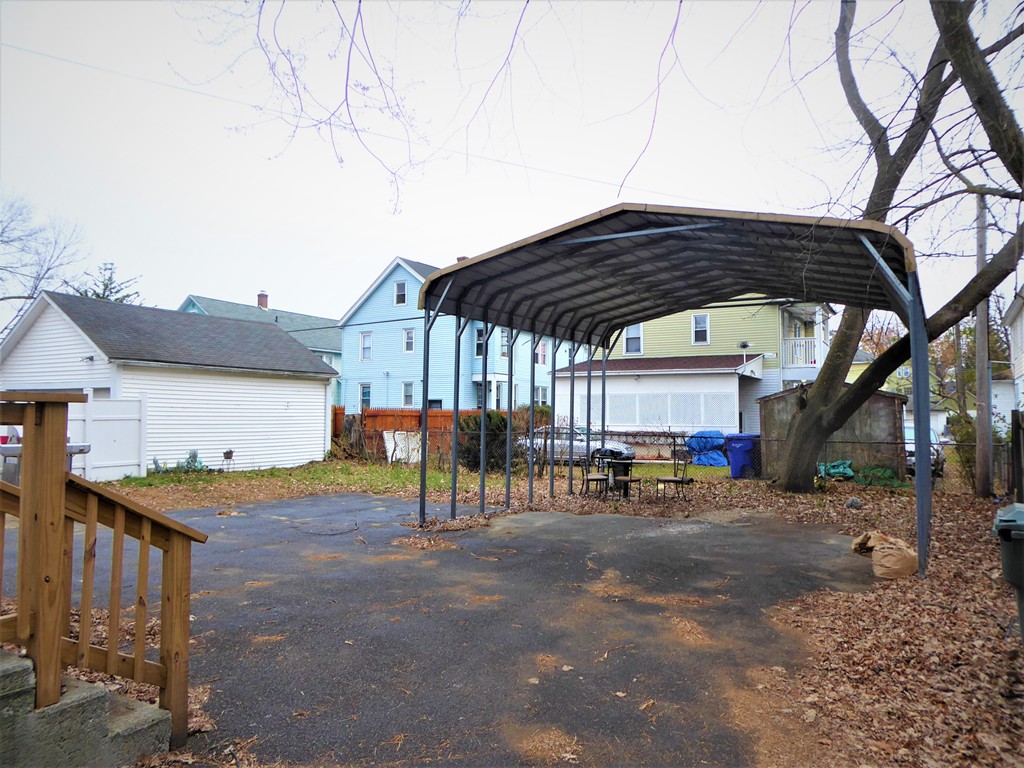 35-37 Miller Street Springfield, MA 01104 - Photo 4 of 28 Gallery Image 4