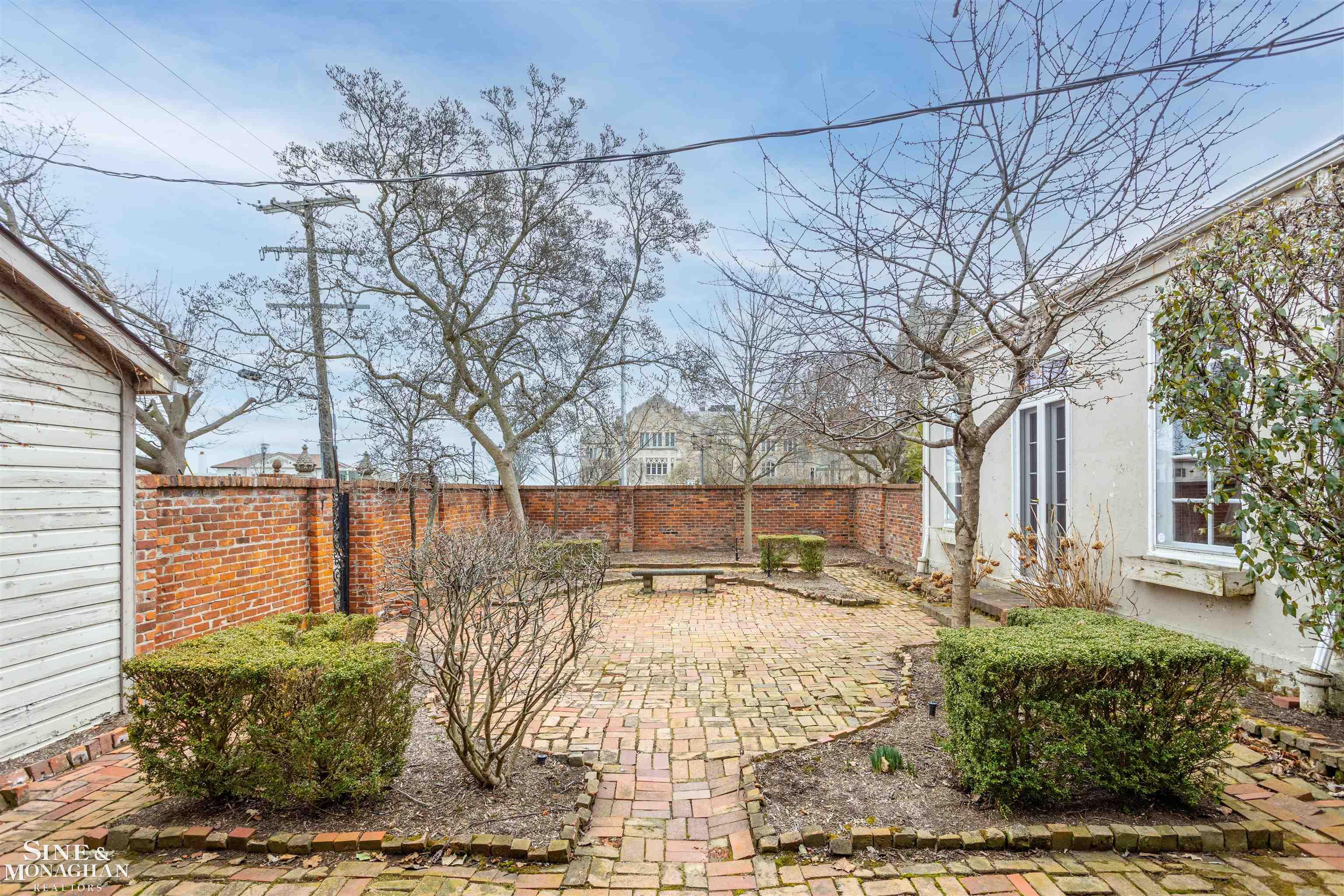 17 Lake Shore Road Grosse Pointe, MI 48236 - Photo 38 of 53