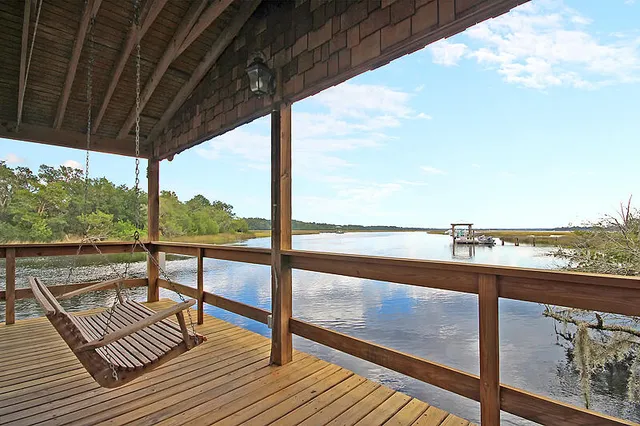 $2,897,000 | 114 Peninsula Drive, Ravenel, SC 29470