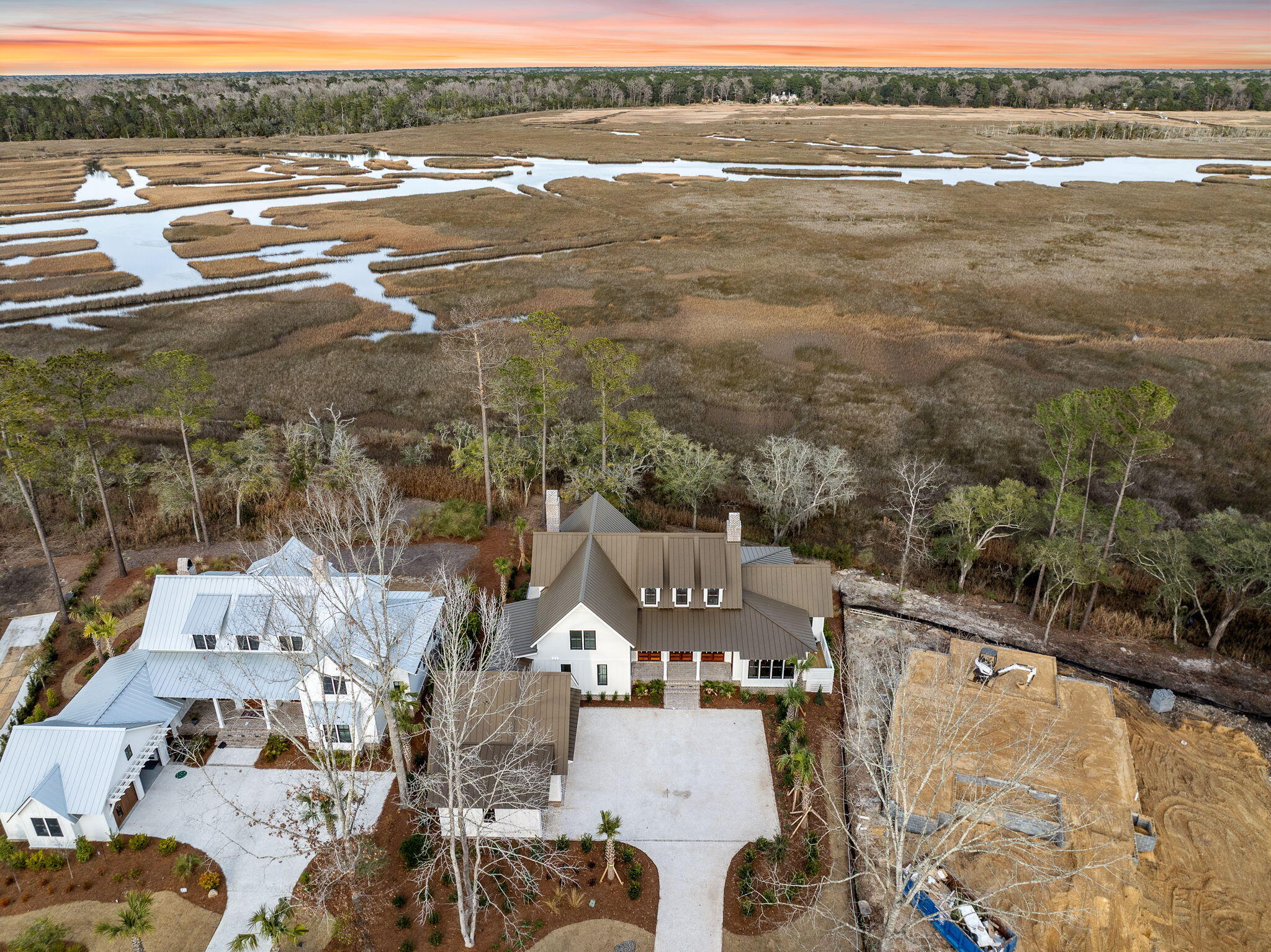 114 Peninsula Drive Ravenel, SC 29470 - Photo 9 of 60 7-web-or-mls-Barclay Media Co -15