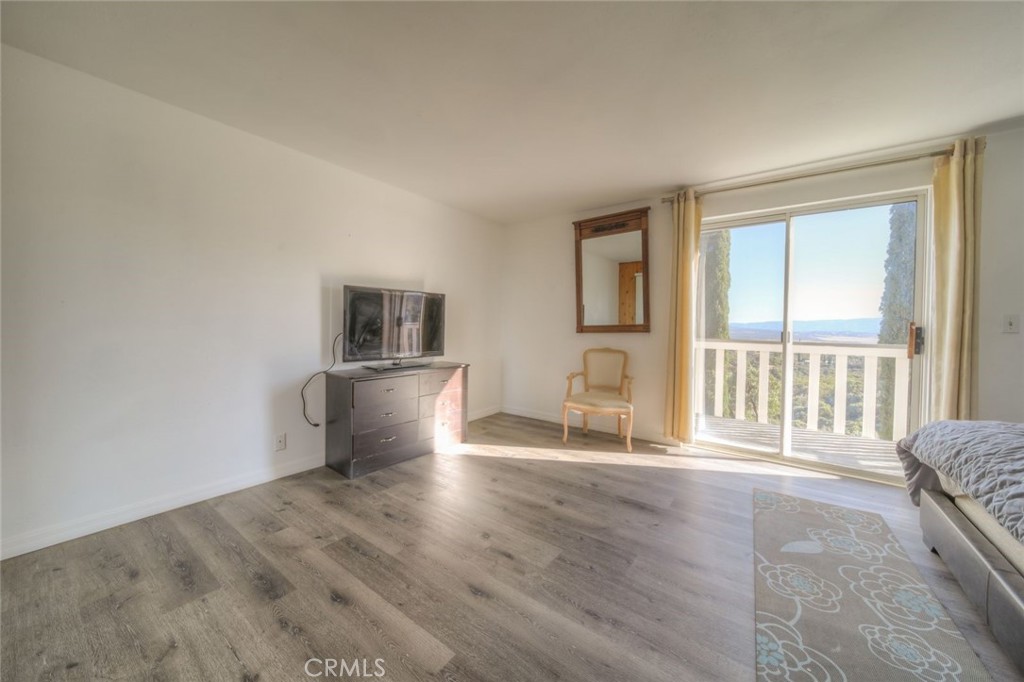 51201 Deer Mountain Way Anza, CA 92539 - Photo 32 of 65 a view of a livingroom with a furniture