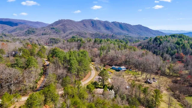 $414,400 | 21 Stalcup Lane, Marble, NC 28905