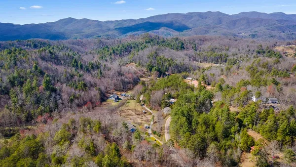 $414,400 | 21 Stalcup Lane, Marble, NC 28905