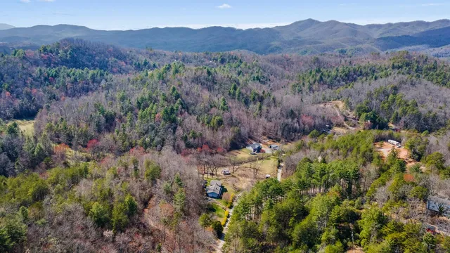 $414,400 | 21 Stalcup Lane, Marble, NC 28905