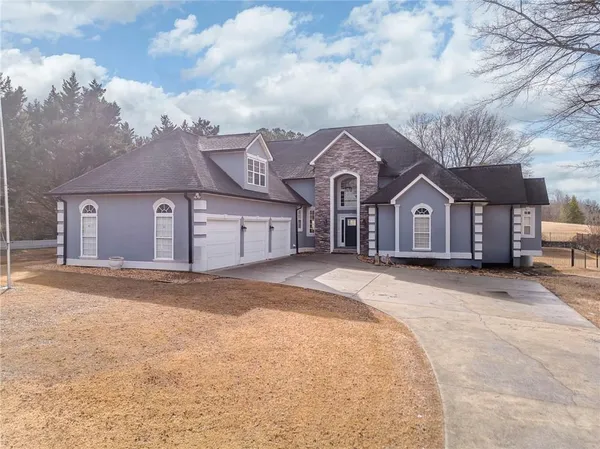 $579,999 | 170 Meadow Lakes Boulevard, Cedartown, GA 30125