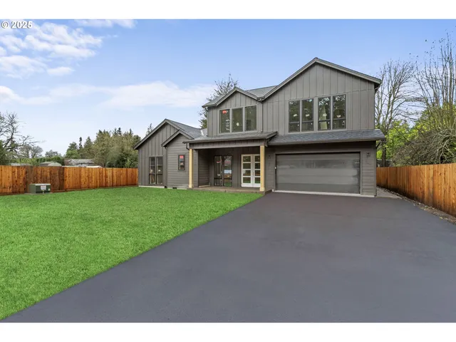 $1,500,000 | 19319 River Road, Milwaukie, OR 97267