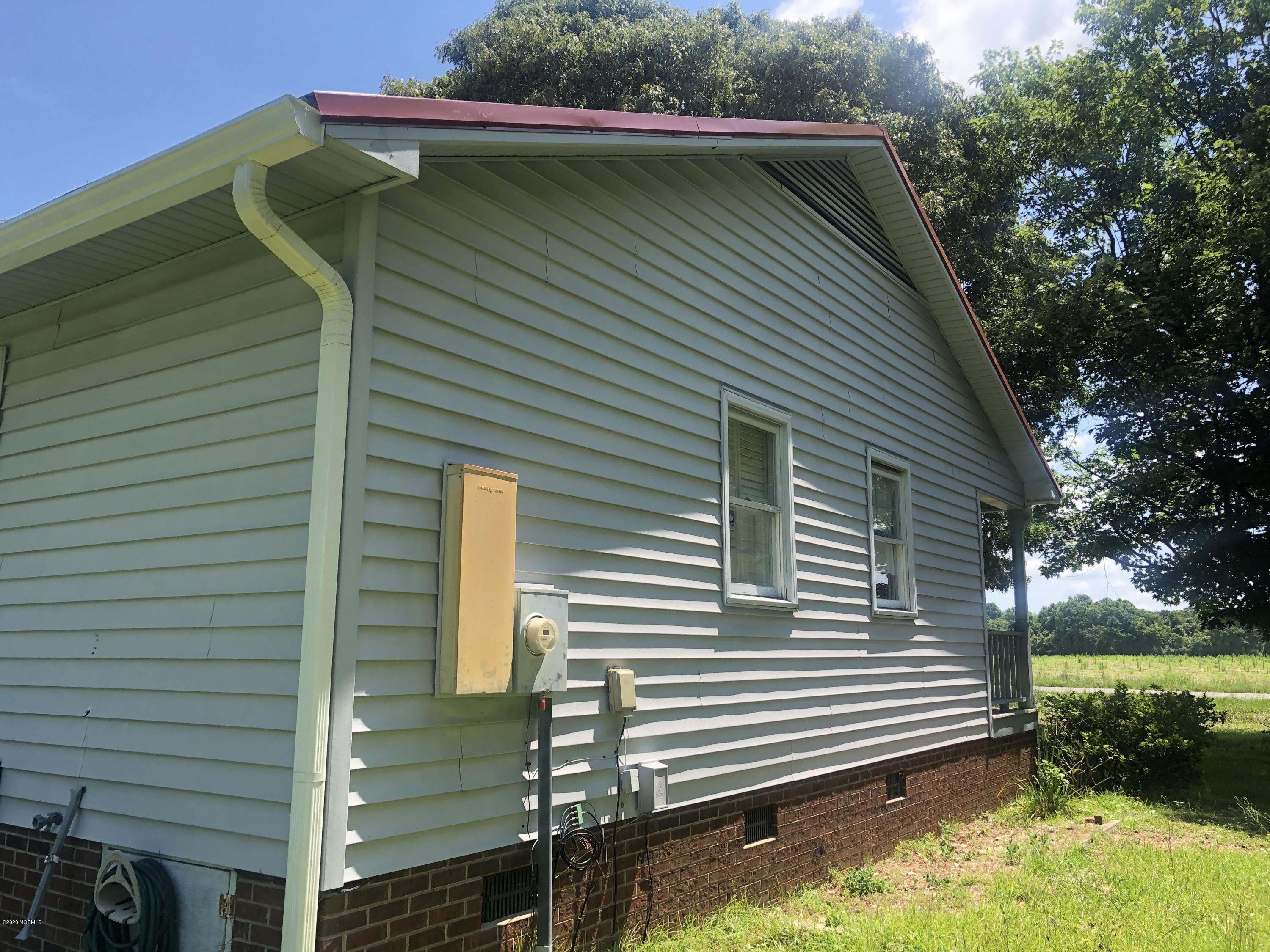 409 Isaac Weeks Road Clinton, NC 28328 - Photo 13 of 13 IMG_1782