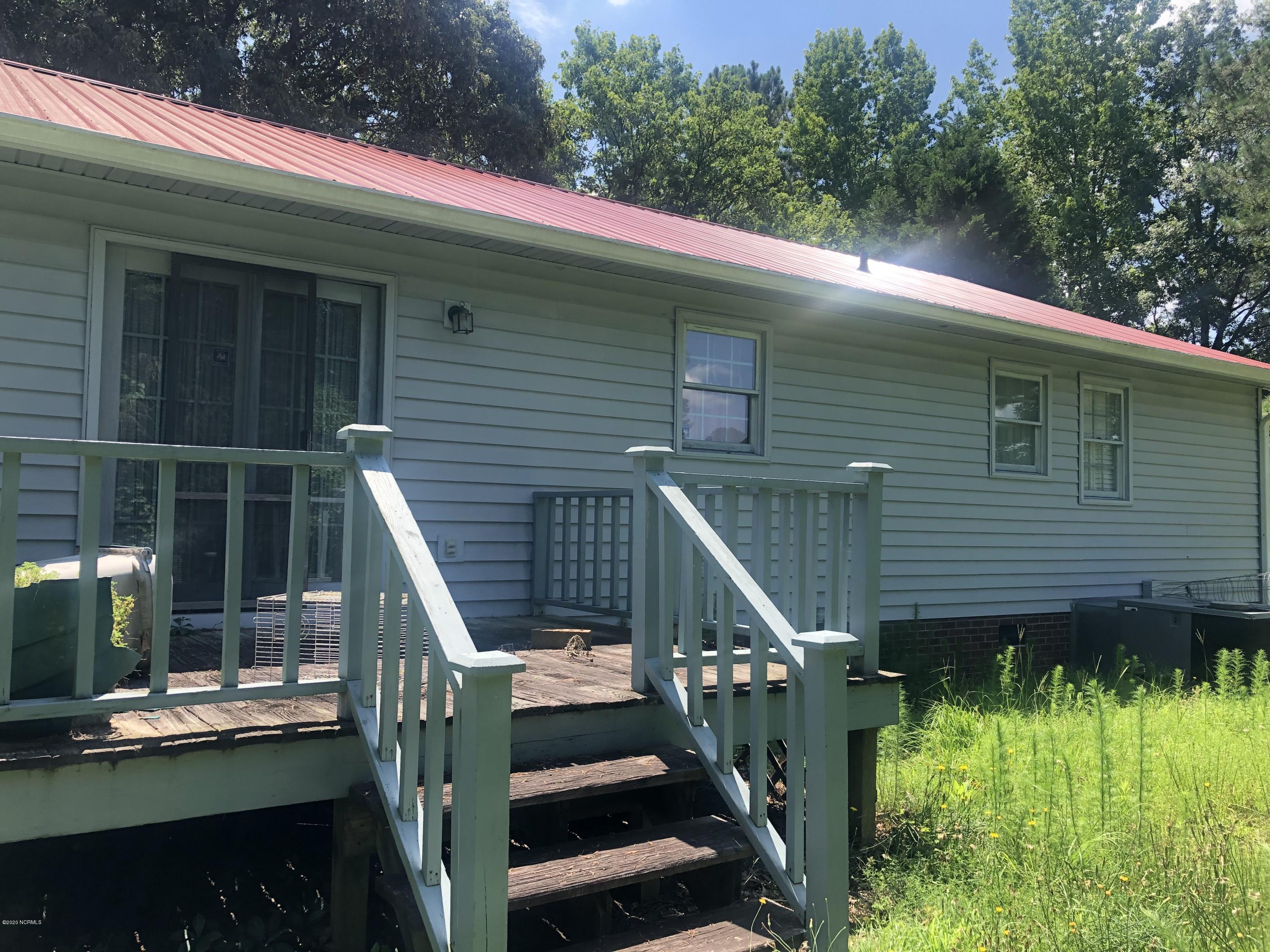 409 Isaac Weeks Road Clinton, NC 28328 - Photo 3 of 13 IMG_1781