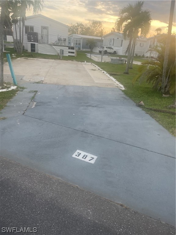 19681 Summerlin Road, Unit 387 Fort Myers, FL 33908 - Photo 2 of 4 a view of a basketball court