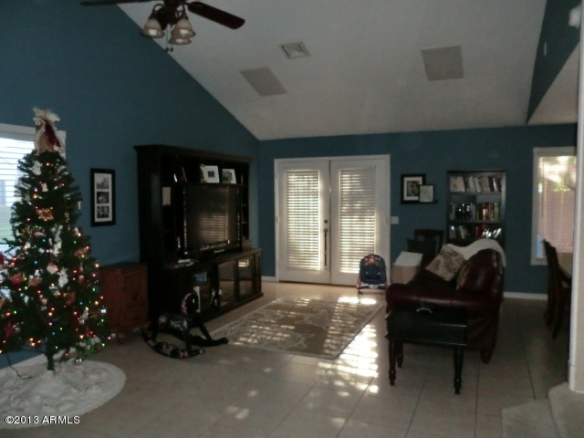 441 South Maple, Unit 41 Mesa, AZ 85206 - Photo 4 of 8 cimg4812