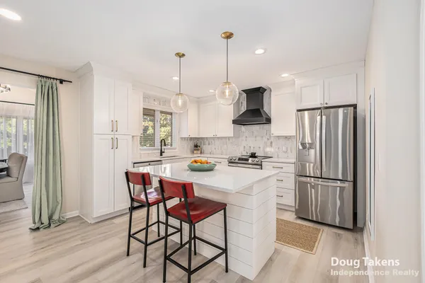 $488,000 | 1729 Fountainview Court Southeast, Caledonia, MI 49316