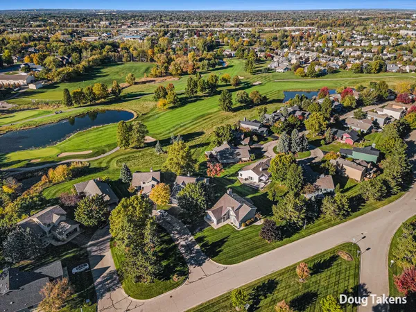 $488,000 | 1729 Fountainview Court Southeast, Caledonia, MI 49316