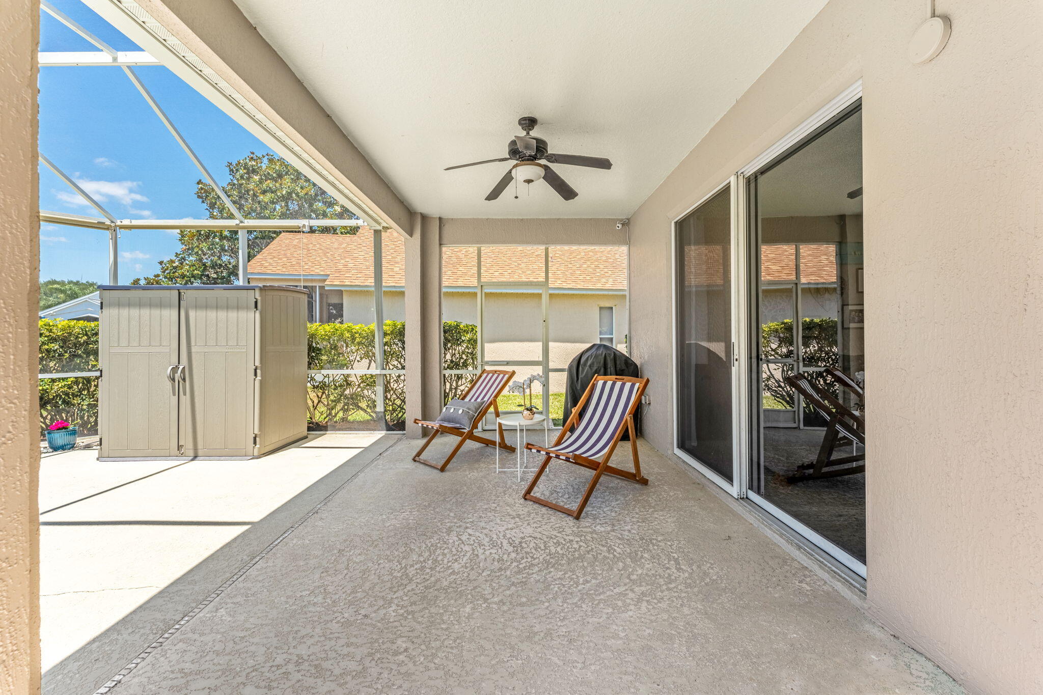 981 Shaw Circle Melbourne, FL 32940 - Photo 44 of 58 a view of a livingroom with furniture and front door