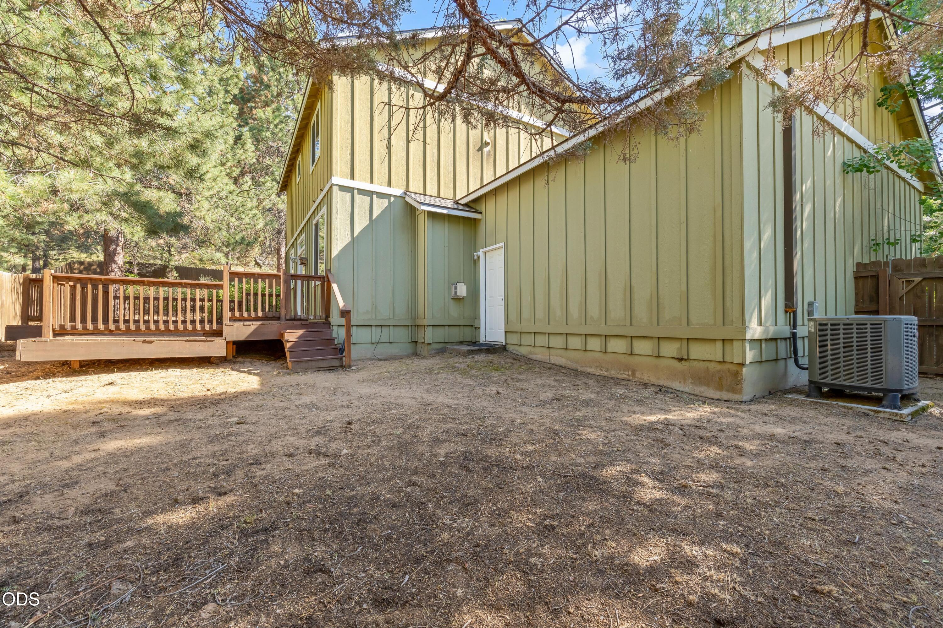 61192 Southwest Tall Timber Court Bend, OR 97702 - Photo 36 of 45