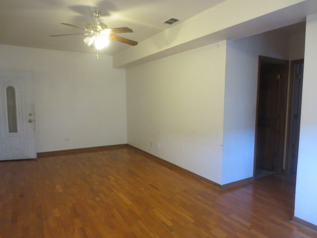 7228 West 39th Street, Unit 2E Riverside, IL 60534 - Photo 3 of 10