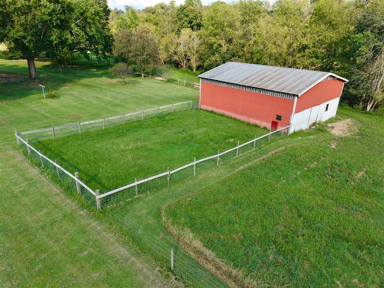 683 East Nobob Road Summer Shade, KY 42166 - Photo 12 of 17 Gallery Image 12