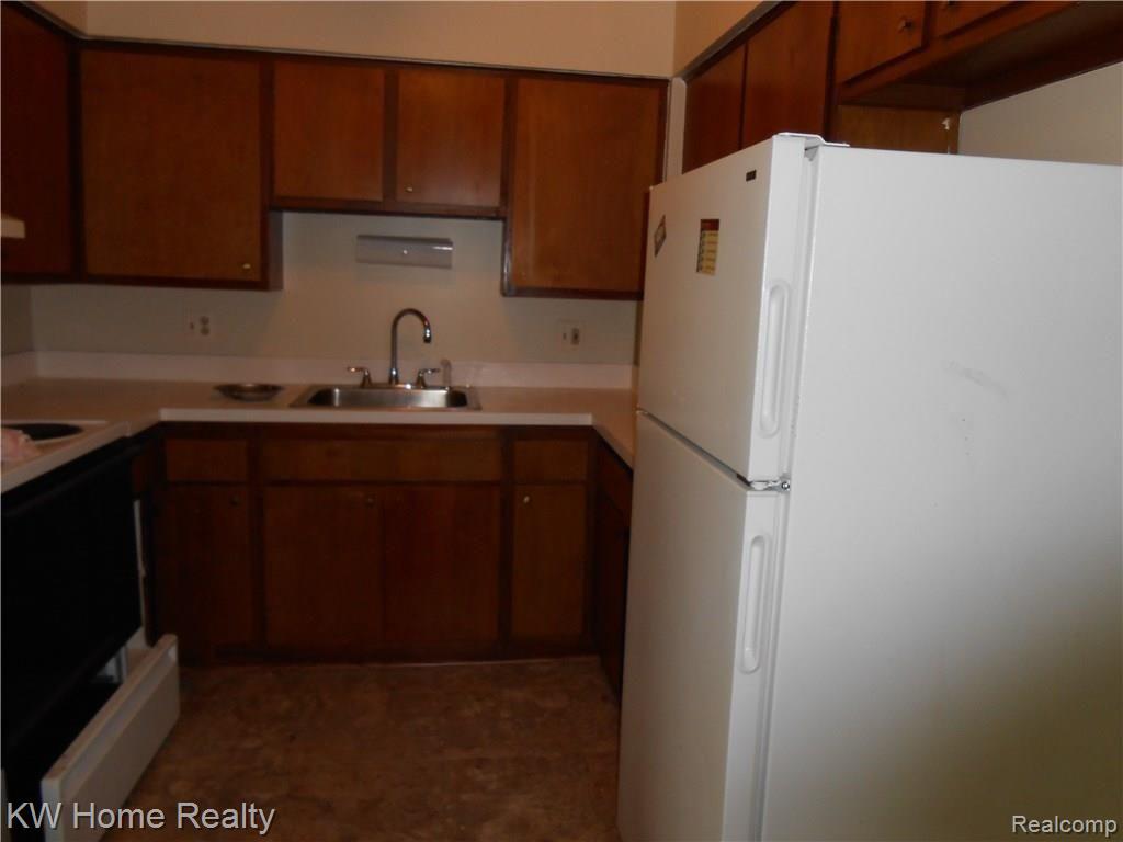 25555 Lahser Road, Unit 16 Southfield, MI 48033 - Photo 4 of 4