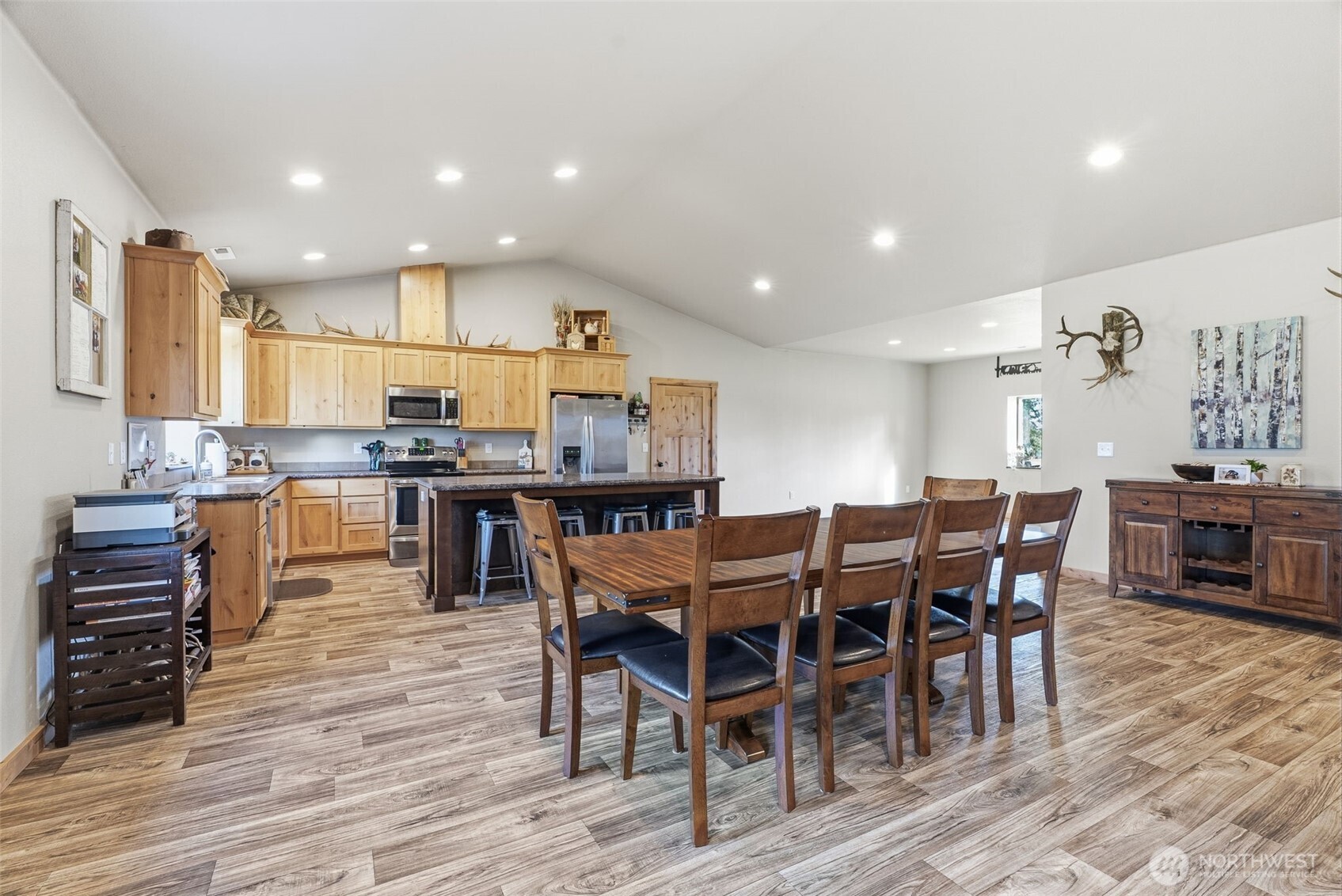 371 Toledo-Vader Road Toledo, WA 98591 - Photo 17 of 40 a view of a dining area with furniture