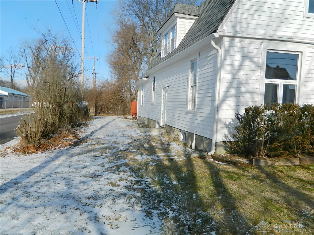 802 Warder Street Springfield, OH 45503 - Photo 2 of 17