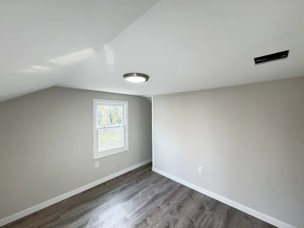 $2,500 | 110 West Easton Street, Hamden, CT 06514