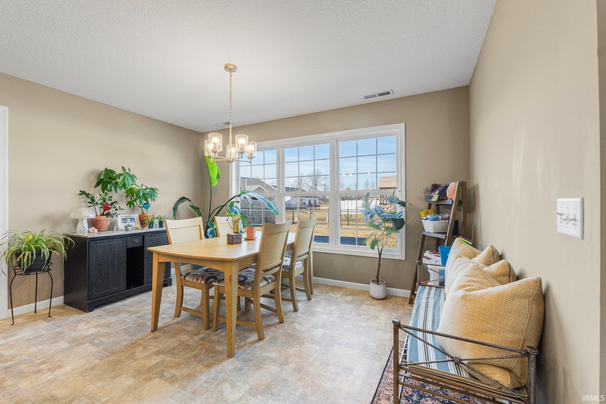 10409 Fieldlight Boulevard Fort Wayne, IN 46835 - Photo 11 of 29