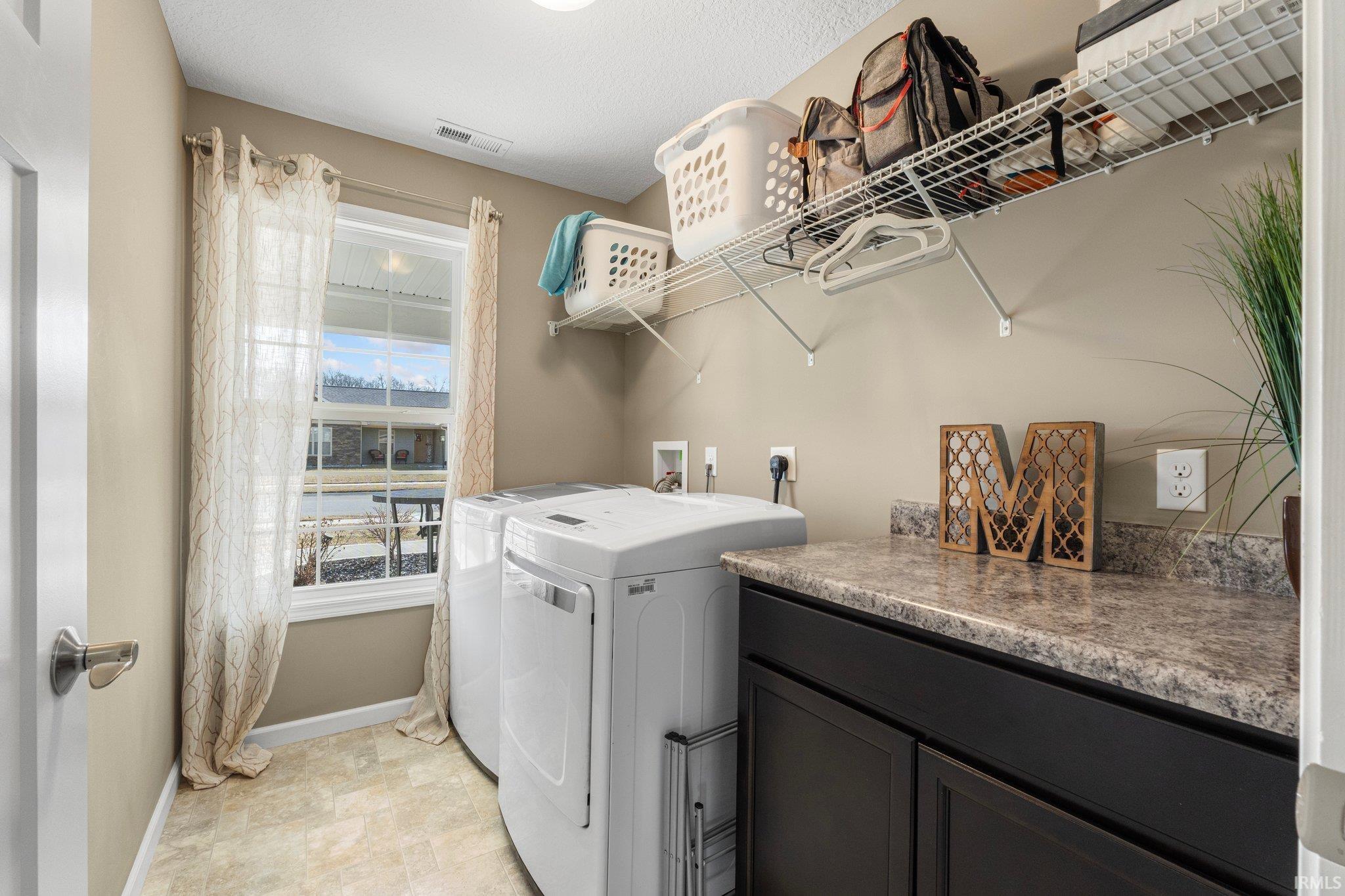 10409 Fieldlight Boulevard Fort Wayne, IN 46835 - Photo 15 of 29
