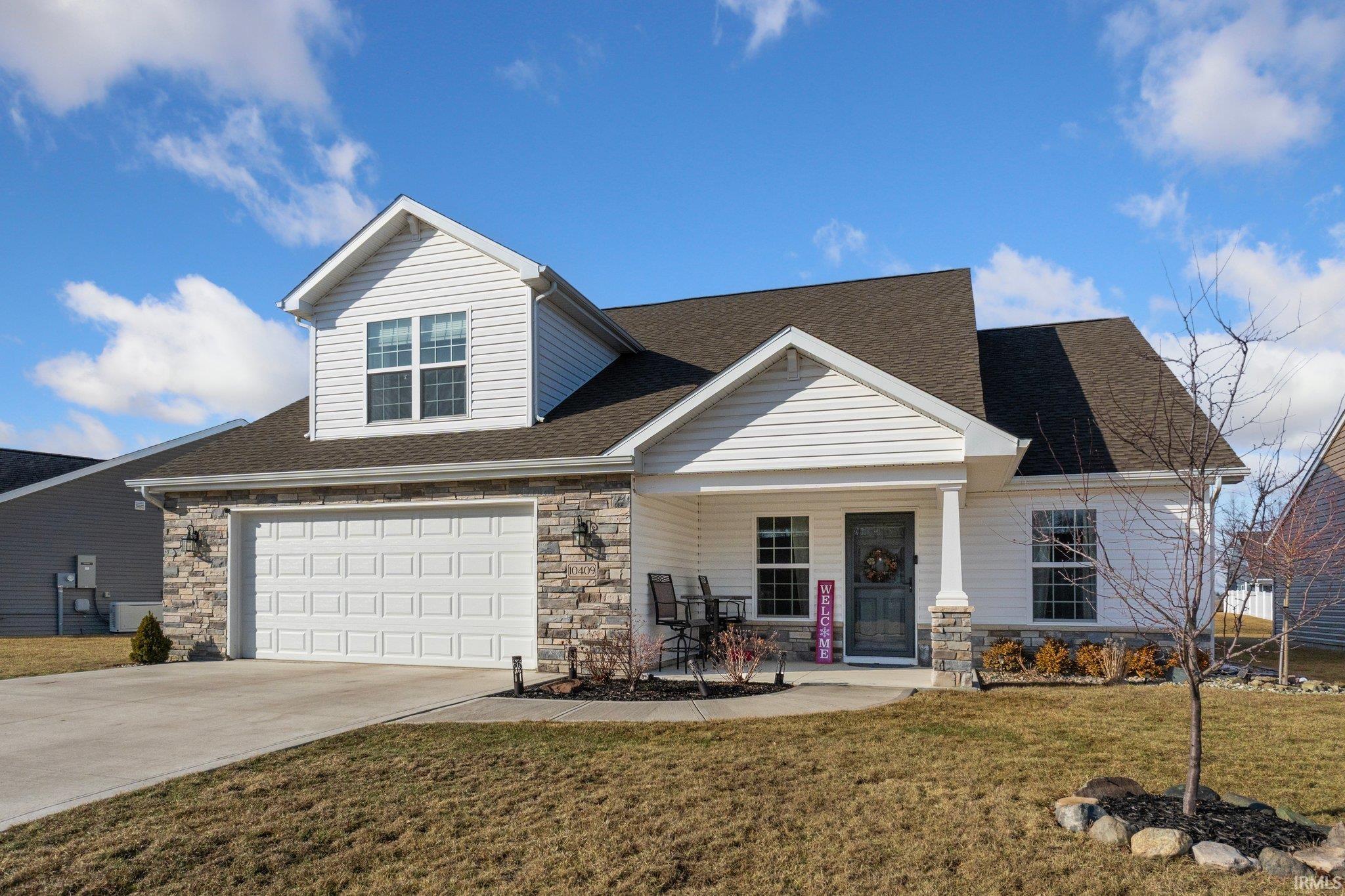 10409 Fieldlight Boulevard Fort Wayne, IN 46835 - Photo 2 of 29