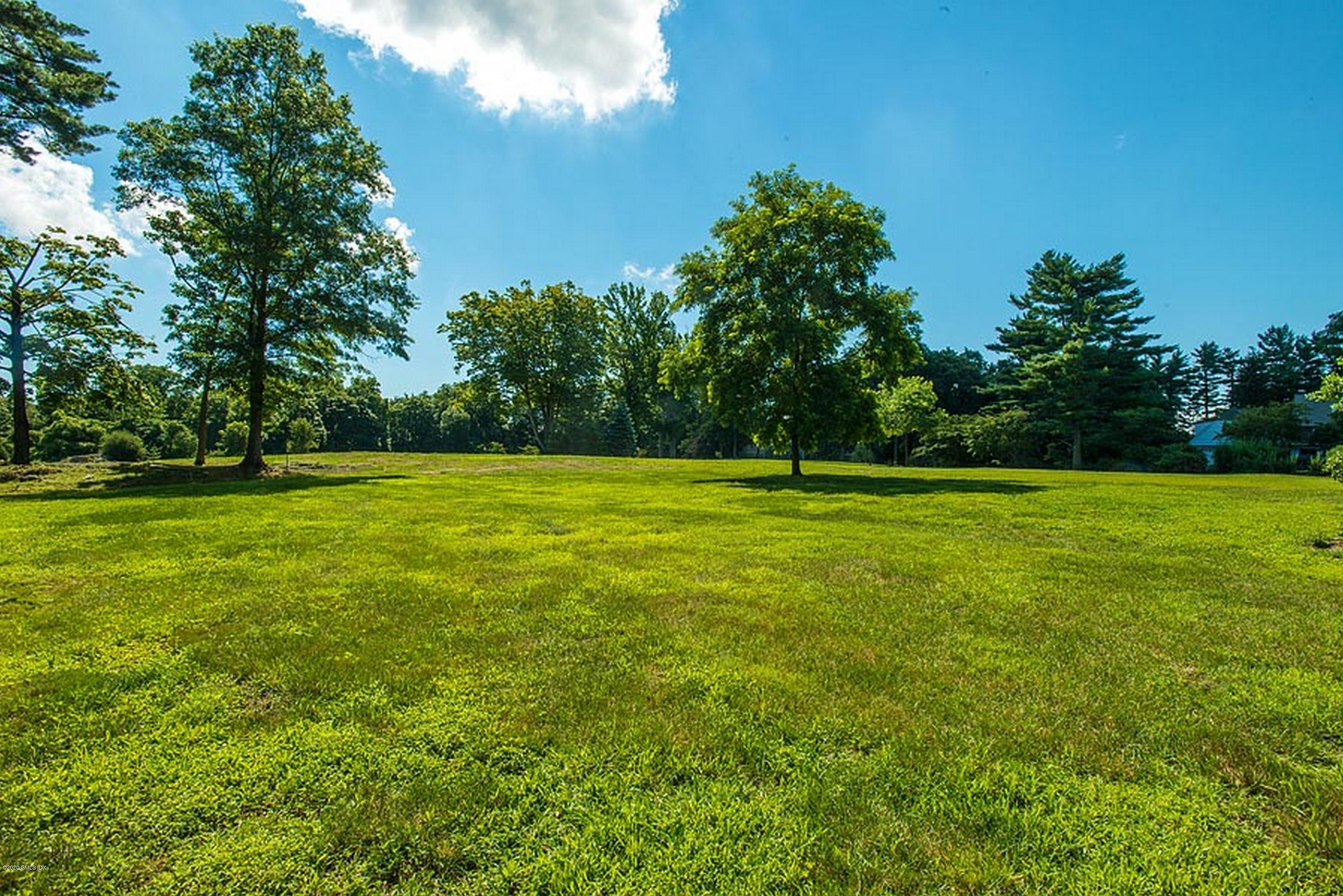 137 Doubling Road Greenwich, CT 06830 - Photo 5 of 12 a view of a volley ball court