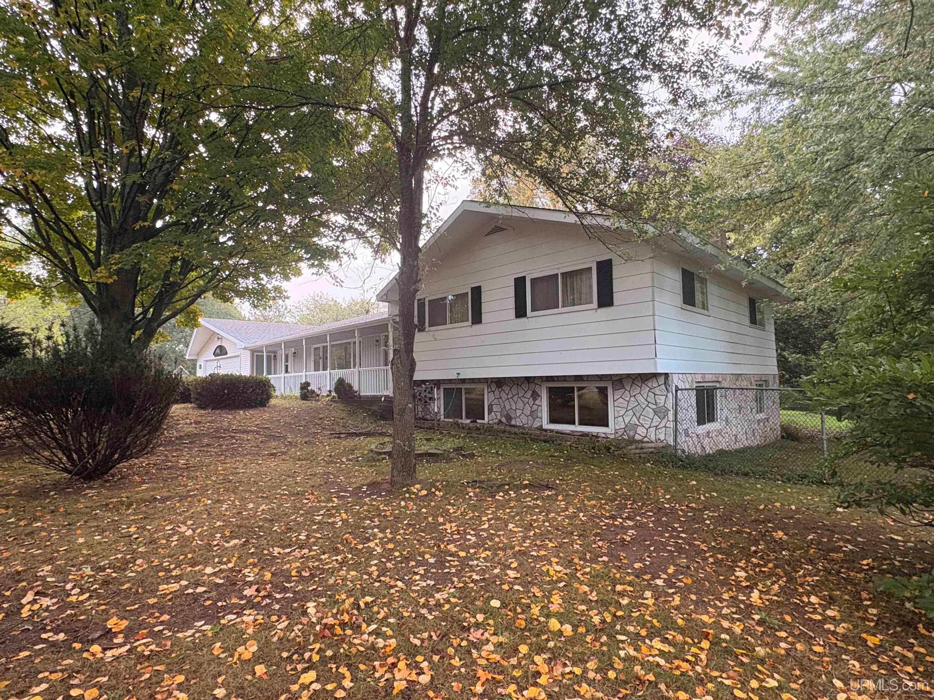 516 Co Road Marquette, MI 49855 - Photo 2 of 82 Gallery Image 2