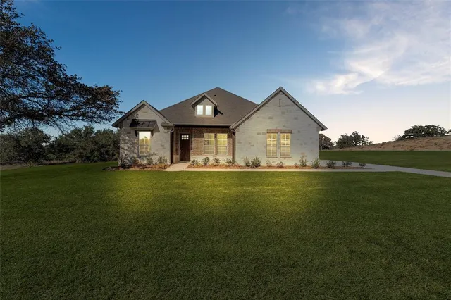 $504,900 | 408 Hayden Faith Court, Springtown, TX 76082