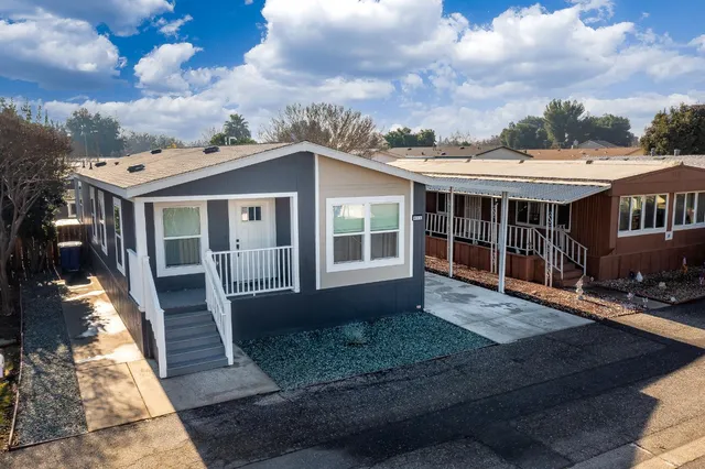 $185,000 | 2307 Oakdale Road, Unit 13, Modesto, CA 95355