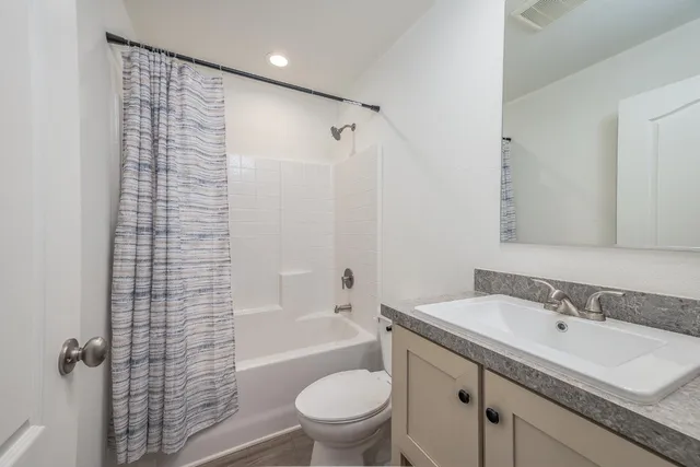 $185,000 | 2307 Oakdale Road, Unit 13, Modesto, CA 95355