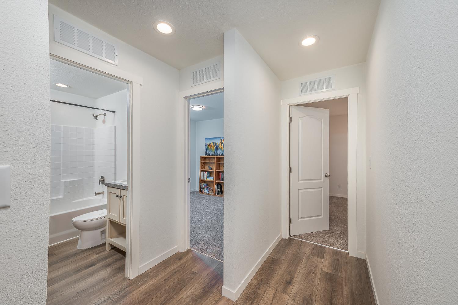 2307 Oakdale Road, Unit 13 Modesto, CA 95355 - Photo 27 of 36