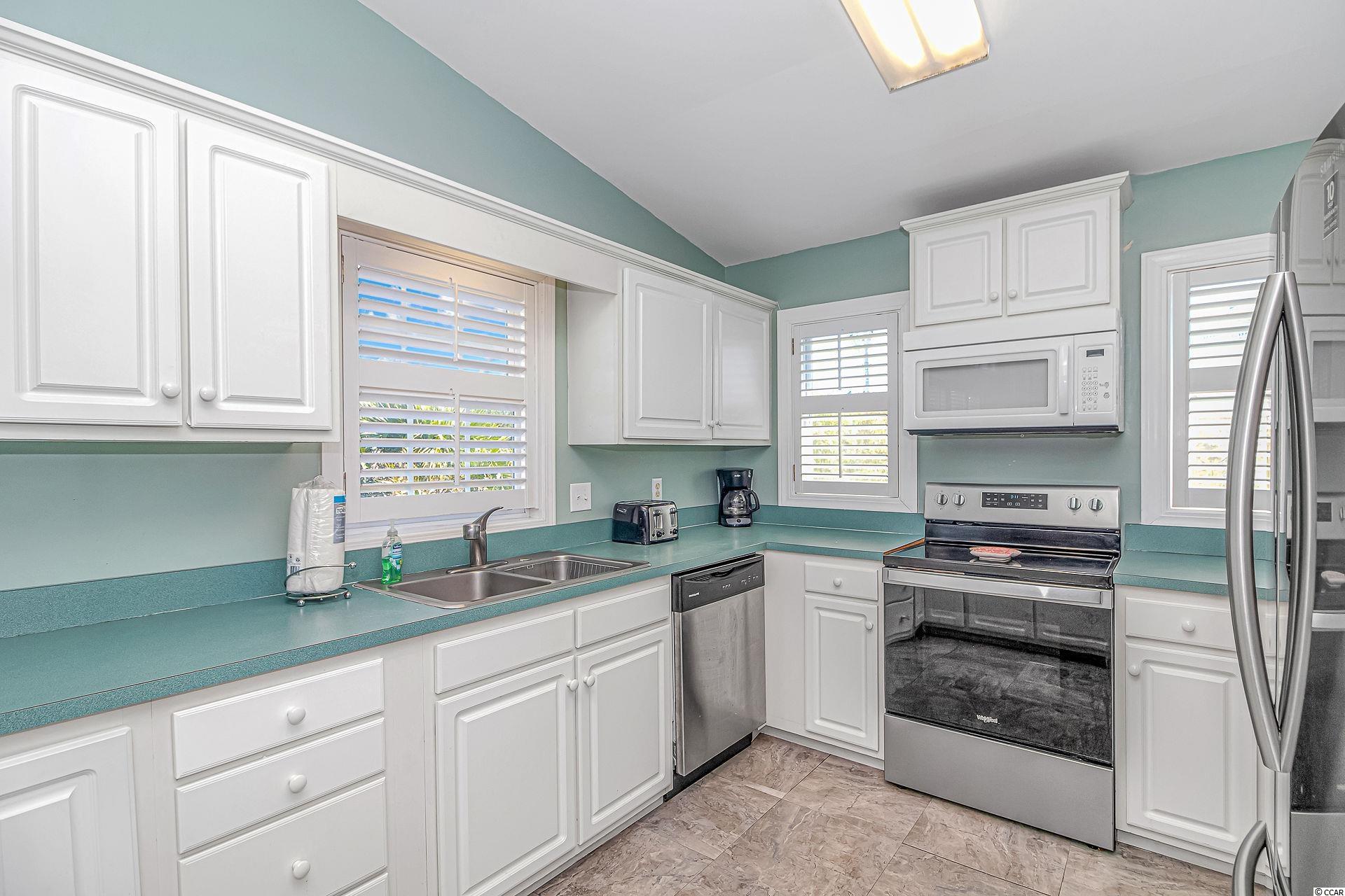 2002 Pompano Drive Murrells Inlet, SC 29576 - Photo 8 of 40 Gallery Image 8
