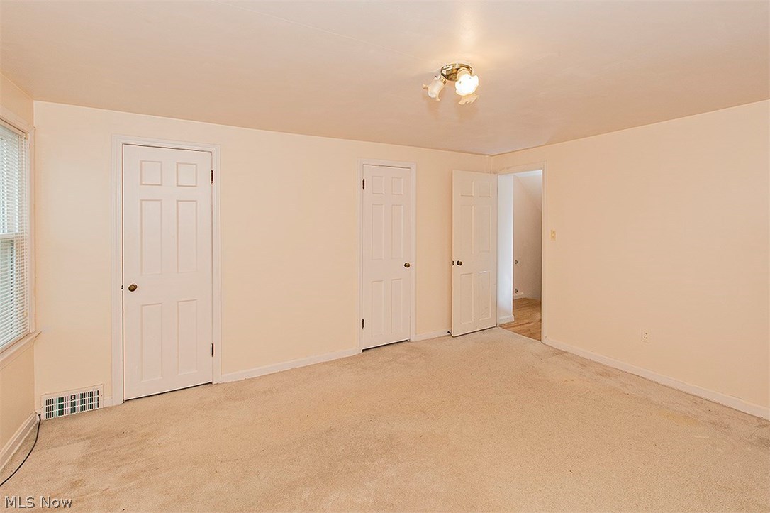 4434 Baintree Road Cleveland, OH 44118 - Photo 25 of 31