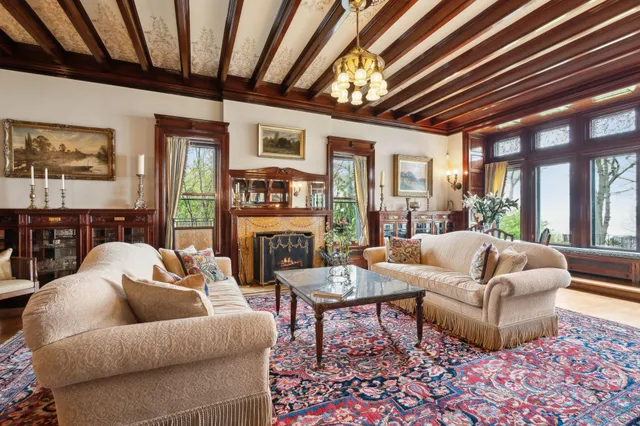 $4,900,000 | 3432 North Lake Drive, Milwaukee, WI 53211