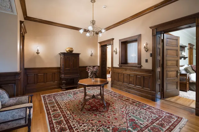 $4,900,000 | 3432 North Lake Drive, Milwaukee, WI 53211