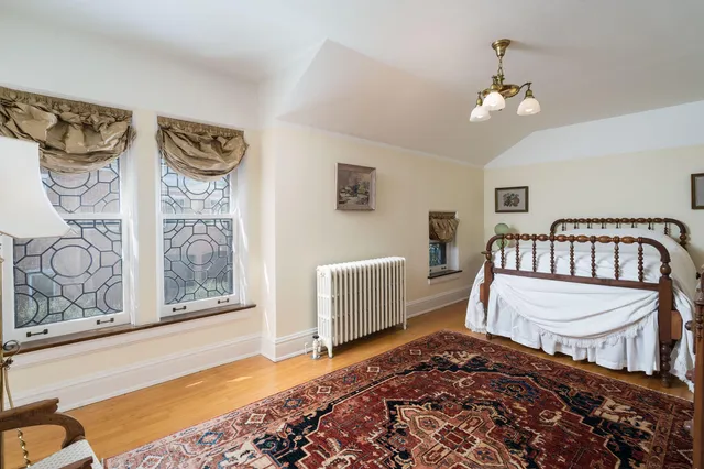 $4,900,000 | 3432 North Lake Drive, Milwaukee, WI 53211