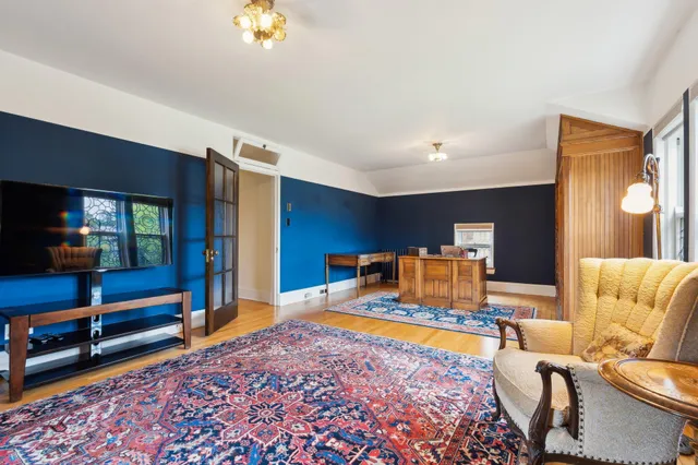 $4,900,000 | 3432 North Lake Drive, Milwaukee, WI 53211