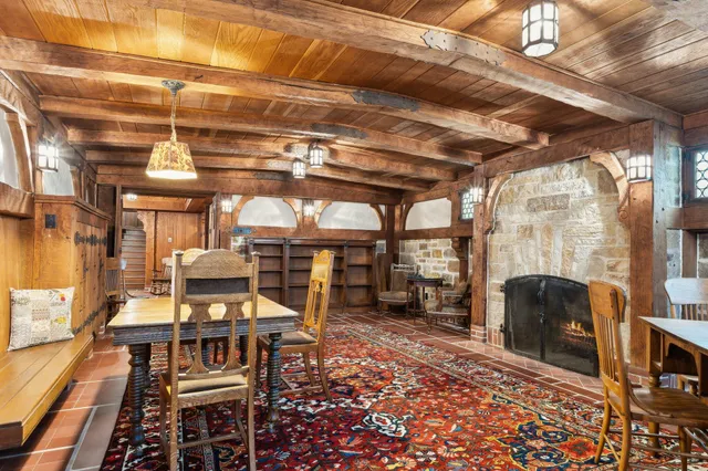 $4,900,000 | 3432 North Lake Drive, Milwaukee, WI 53211