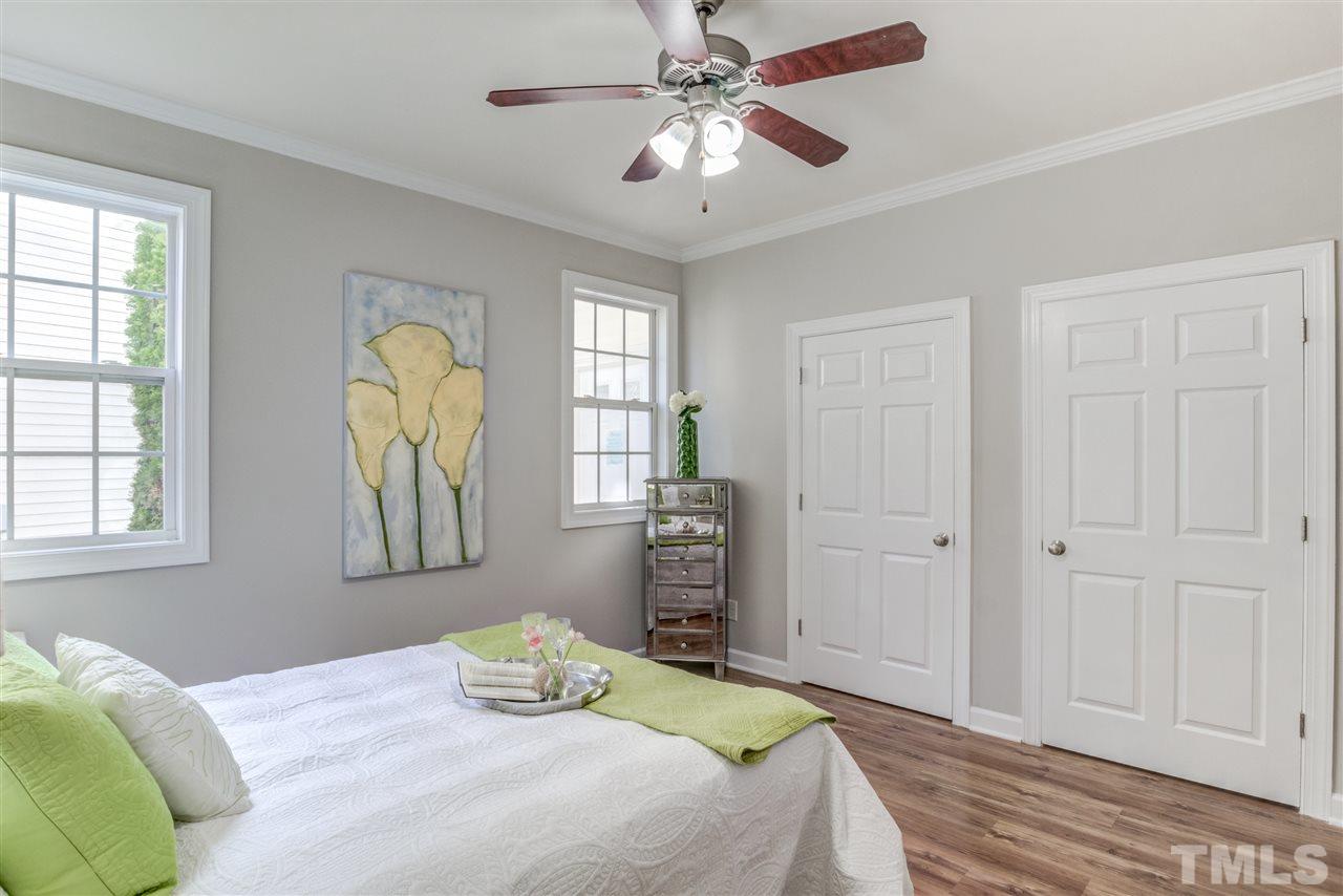 8919 Shallcross Way Raleigh, NC 27617 - Photo 15 of 30