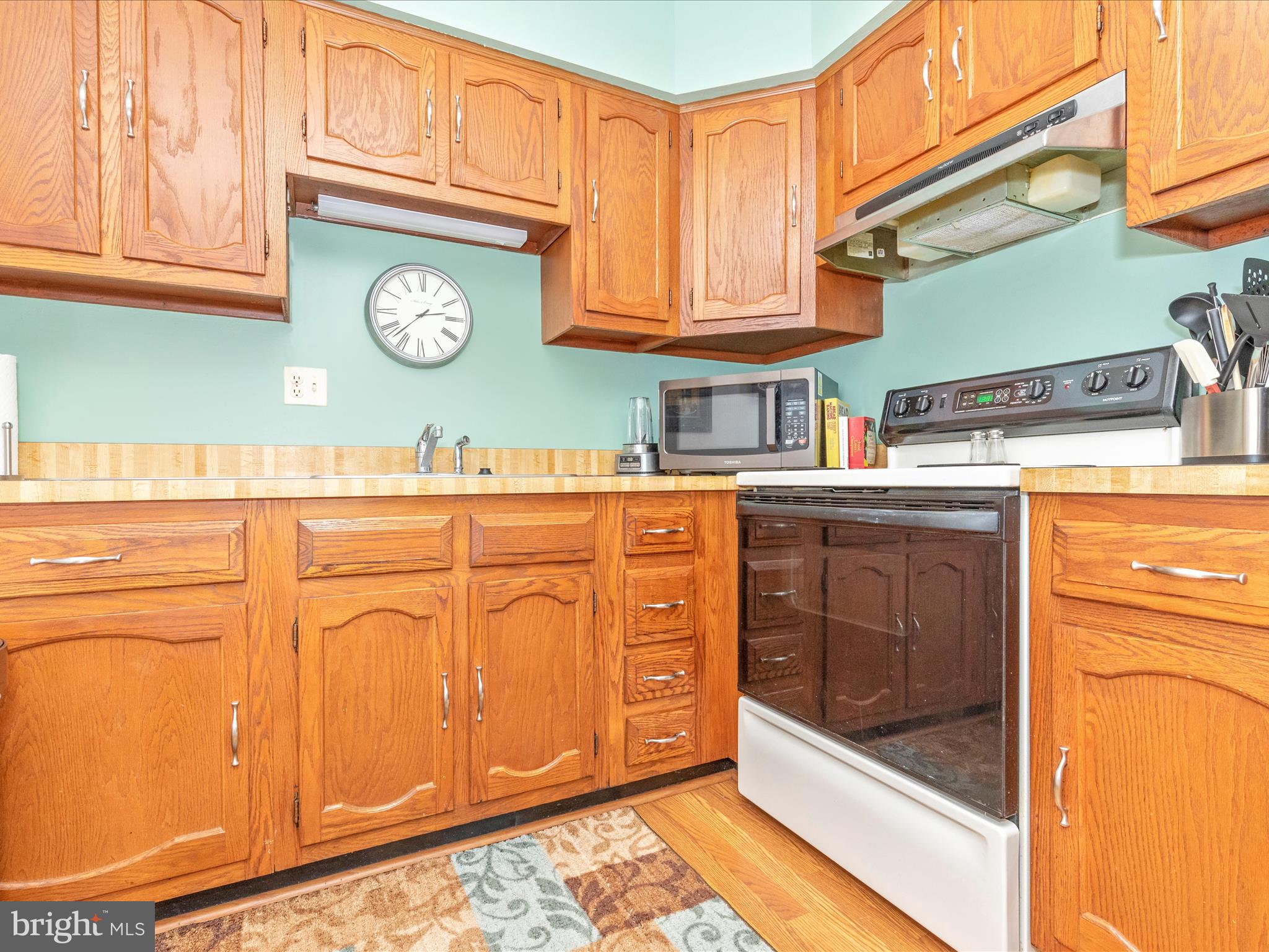 7050 Basswood Road, Unit 11 Frederick, MD 21703 - Photo 25 of 59 Kitchen