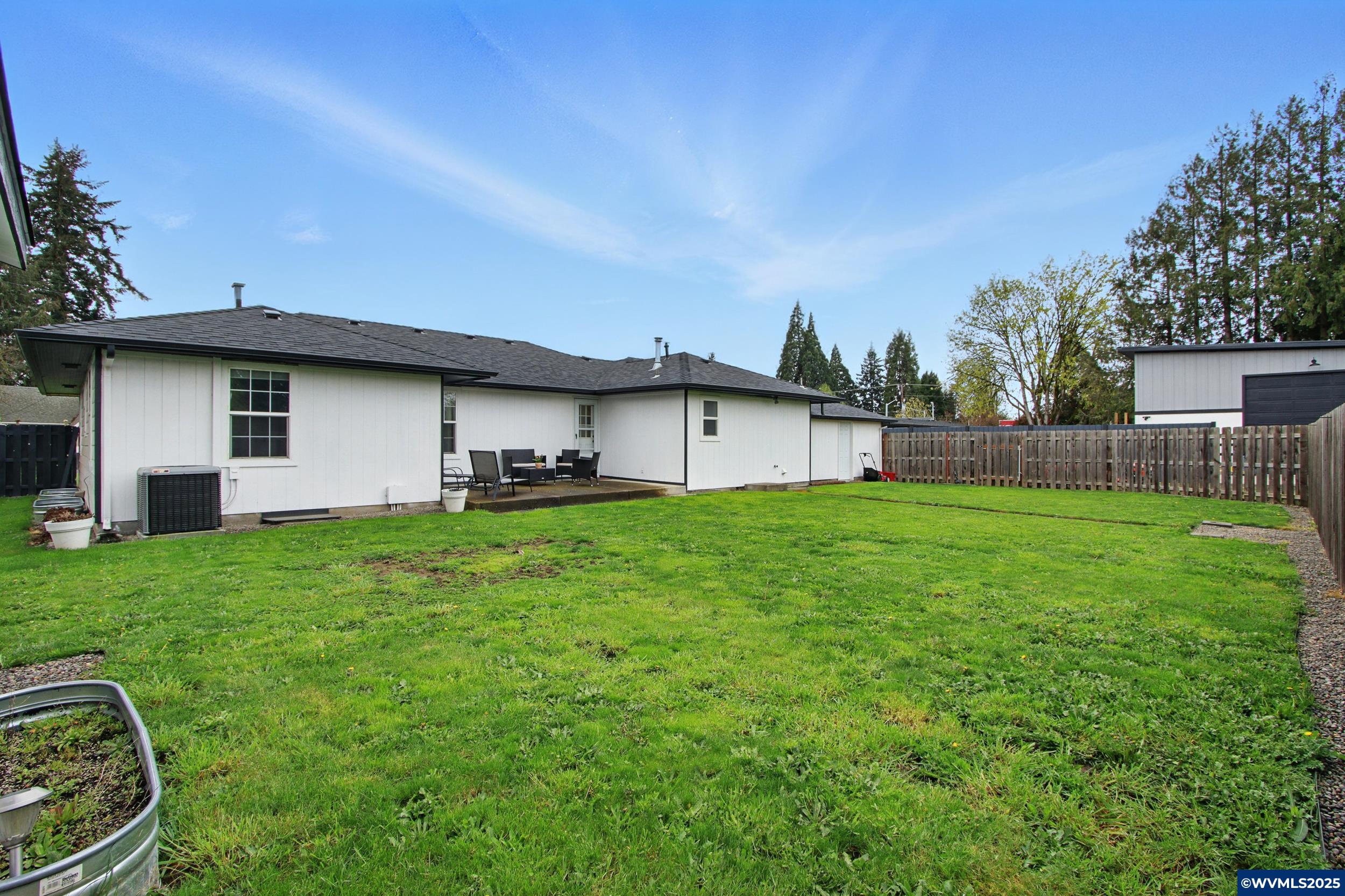 4135 Macleay Road Southeast Salem, OR 97317 - Photo 23 of 24 Gallery Image 23